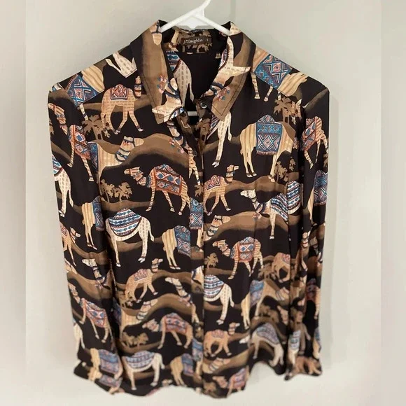 J. McLaughlin Darcey Silk Blend Button Front Blouse - Camel Print - Small - NWOT - Picture 10 of 13